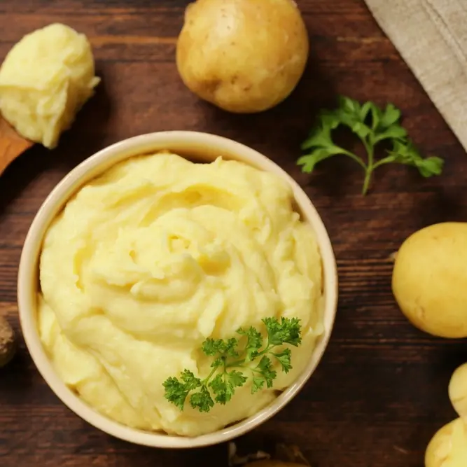 Pommes de Terre Speciales four, potage et puree