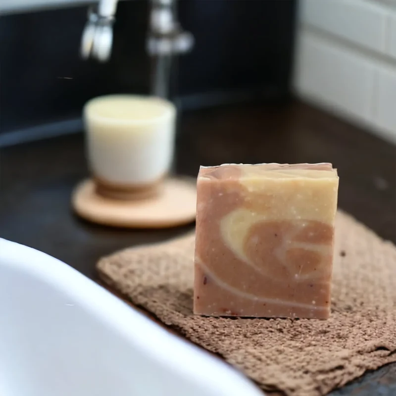 Savon Lait, Argile Rouge et Avocat 100gr