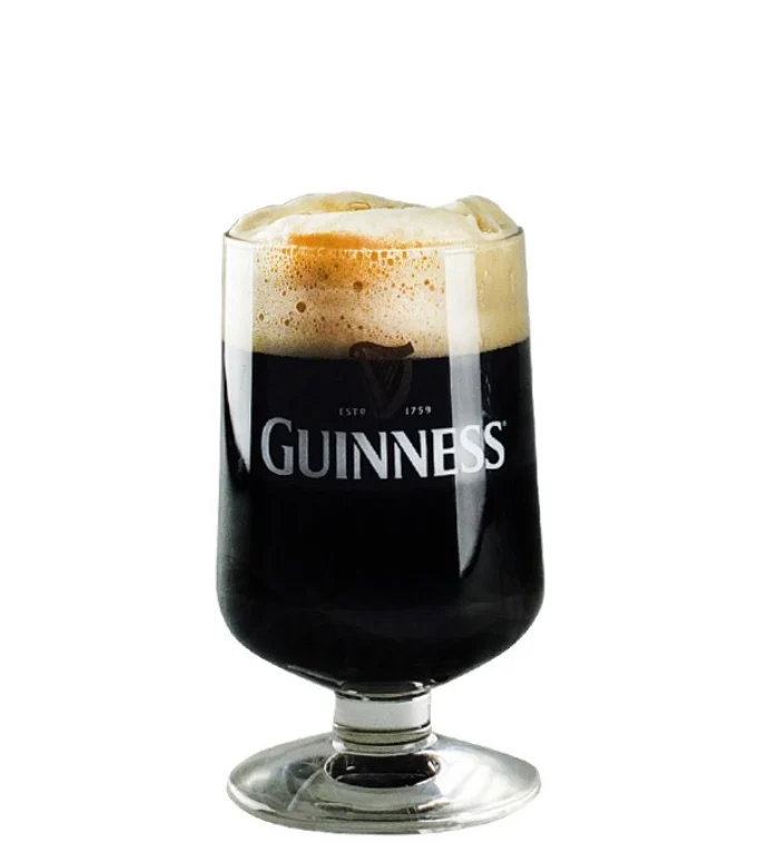 Verre à bière guinness à pied