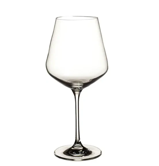 Verre à vin cristallin