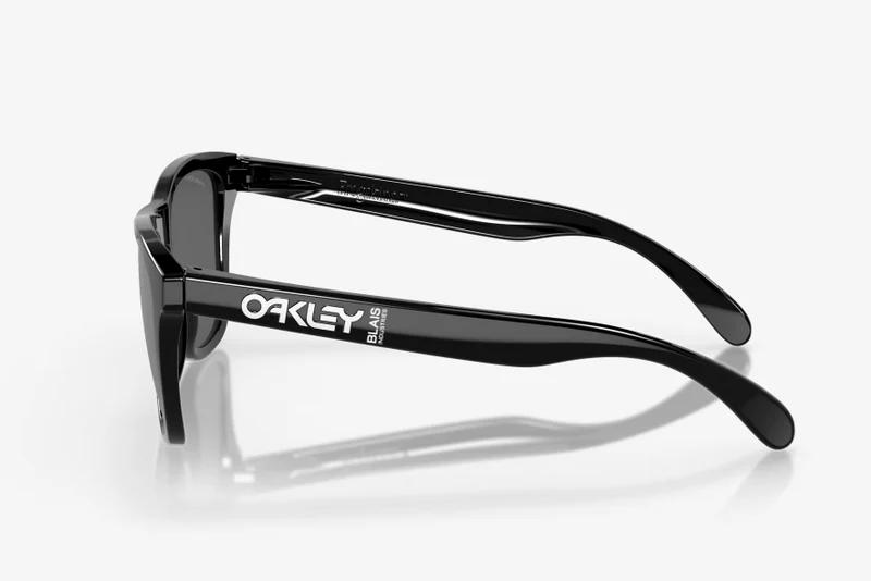 Lunettes de soleil polarisées Oakley (exclusivité 30 ans d'ancienneté)