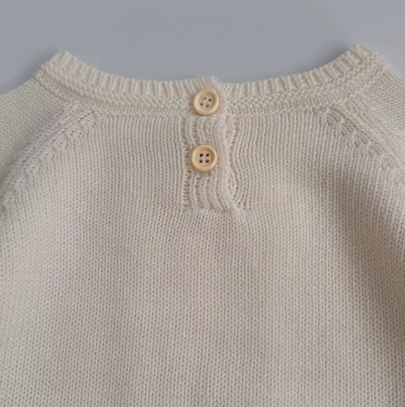 Chandail fille en tricot ivoire avec torsades – Automne-Hiver
