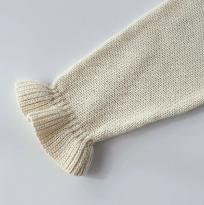 Chandail fille en tricot ivoire avec torsades – Automne-Hiver