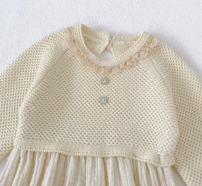 Barboteuse bébé fille en coton et tricot ivoire – Automne-Hiver