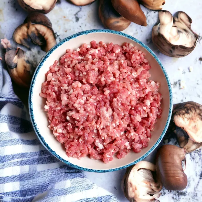 Chair à saucisse de porc aux cepes