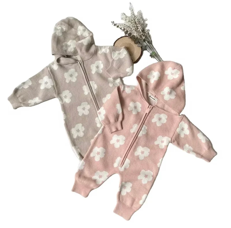 Combinaison bébé fille à capuche fleurie – Kali
