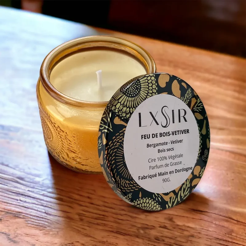 Bougie artisanale cire vegetale - Feu de bois - vetiver - 90gr - 25hr