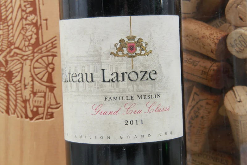 Château Laroze Grand Cru Classé Saint Émilion. 2011