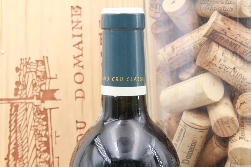 Château Laroze Grand Cru Classé Saint Émilion. 2011