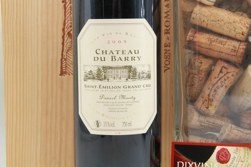 Chateau Du Barry - Saint-Émilion Grand Cru 2005. 75cl