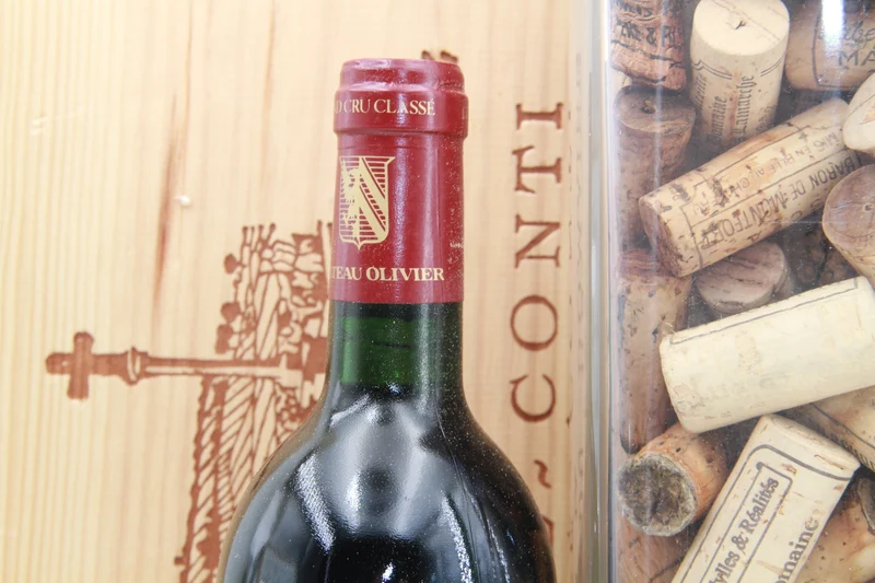 - Chateau Olivier ** 1988 ** Grand Cru Classé Pessac Léognan