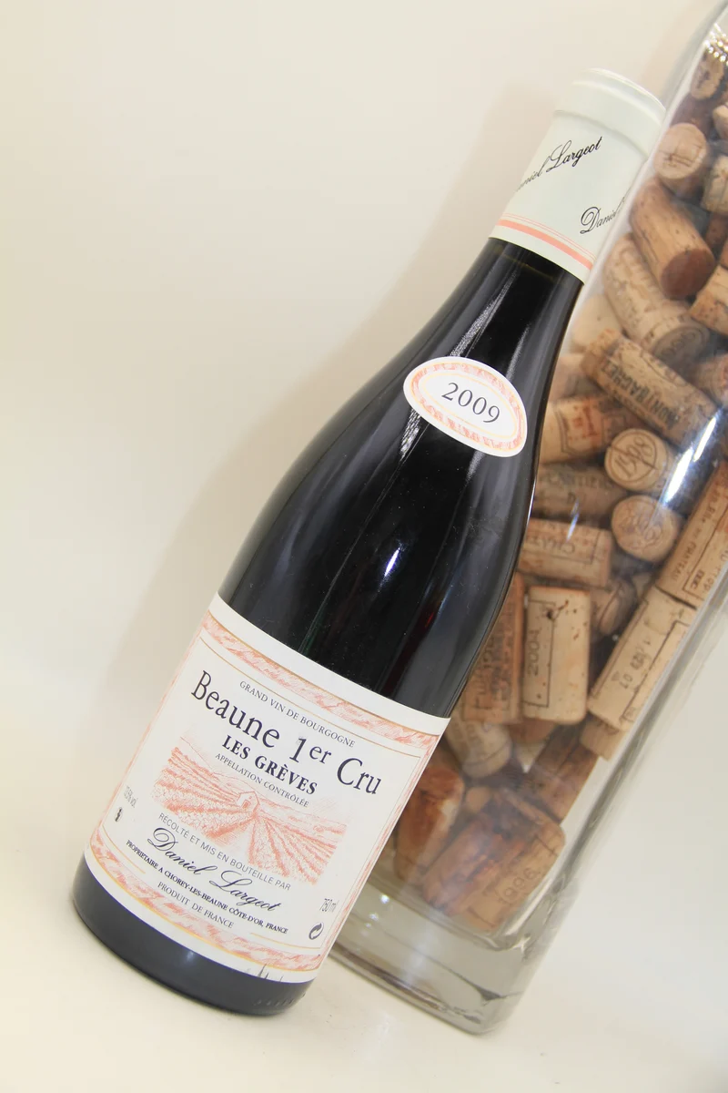 - Beaune 1er Cru " Les Grèves " **2009** Daniel Largeot