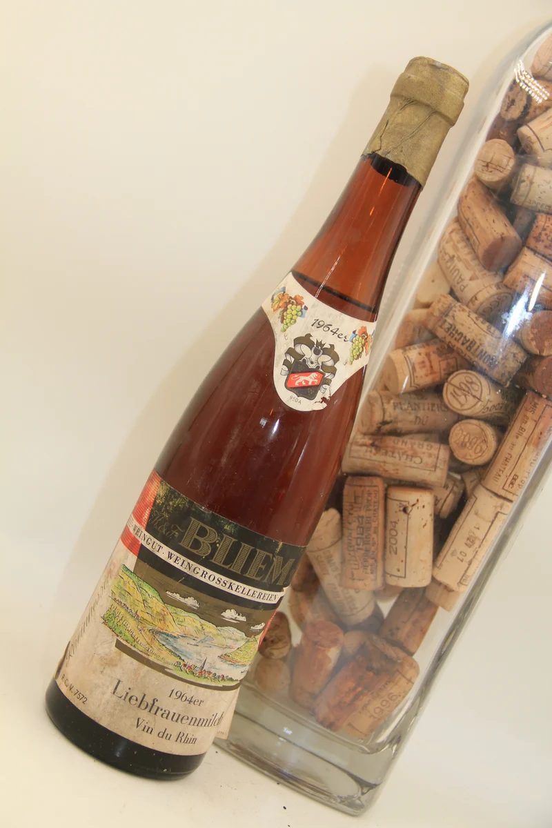 Liebfrauenmild Sylvaner** 1964 ** Bliem