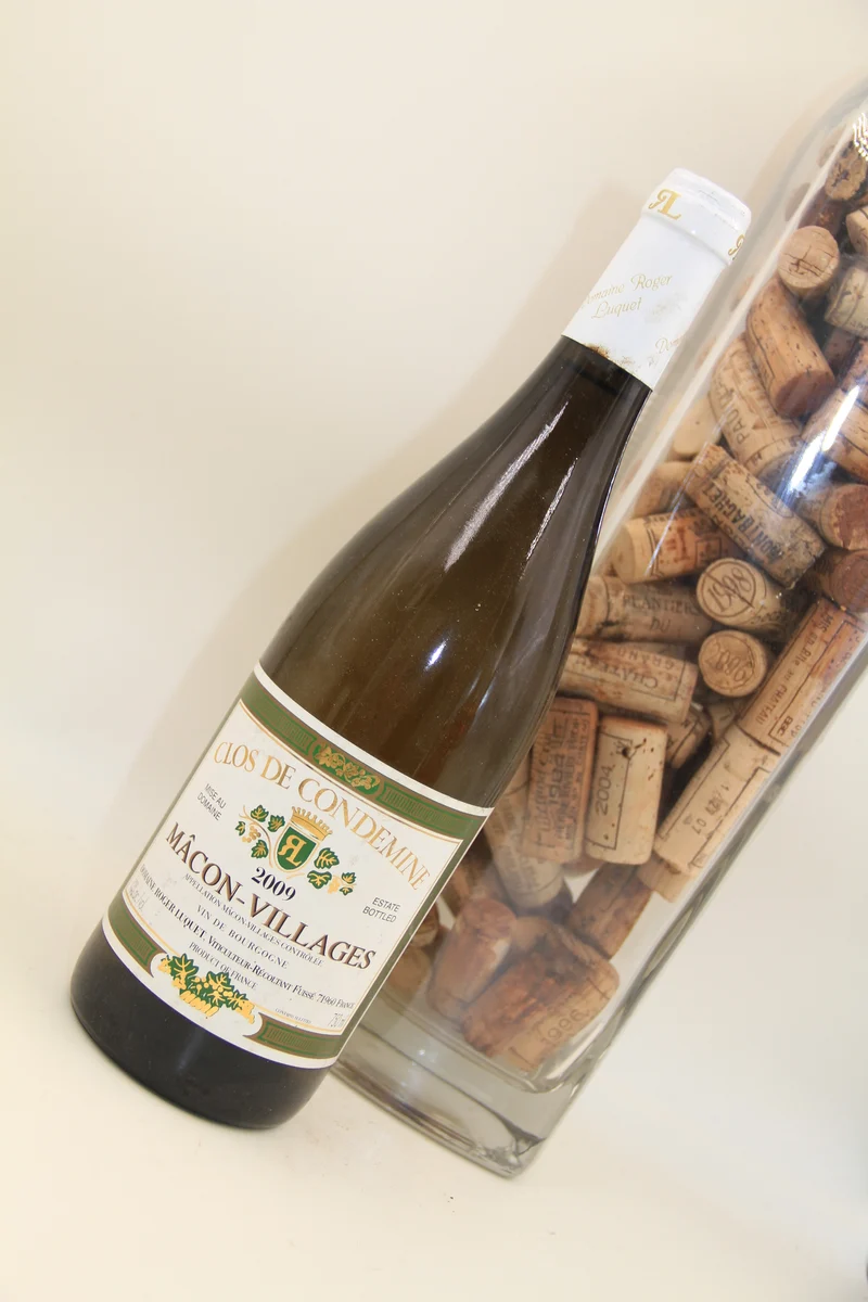 - Macon Village ** 2009 ** Clos De Condemine