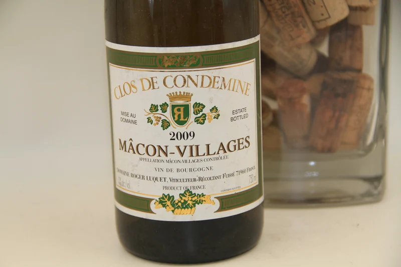 - Macon Village ** 2009 ** Clos De Condemine