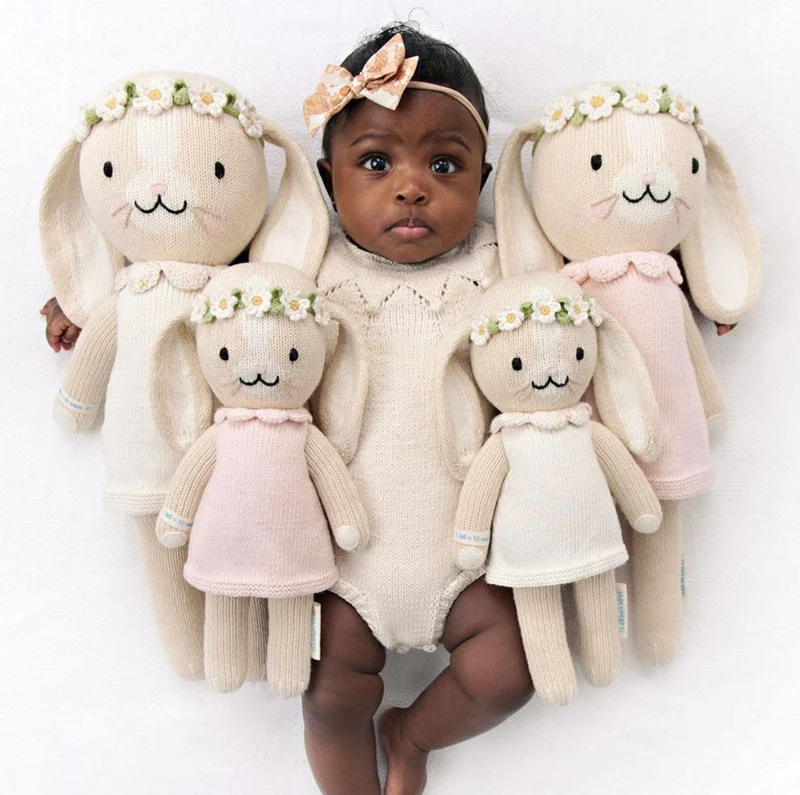 Peluche faite mains - Hannah le lapin rose - Cuddle + Kind -