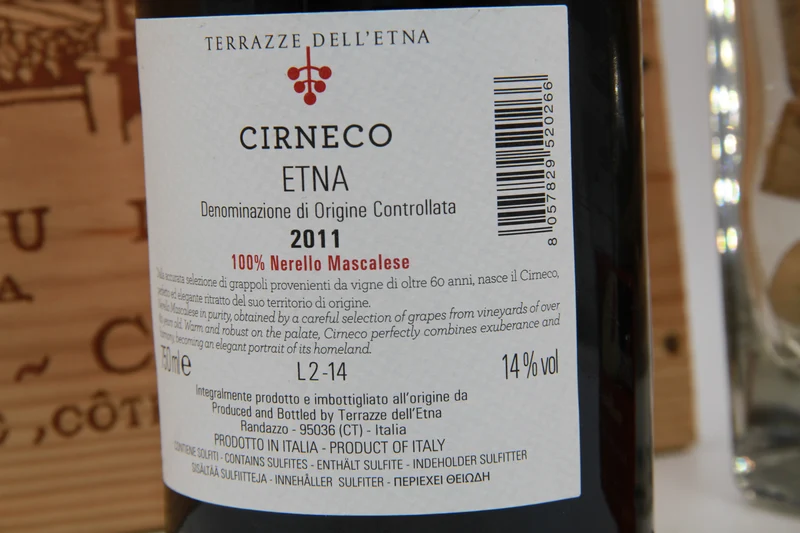 Terrazze Dell'Etna. Cirneco 2011