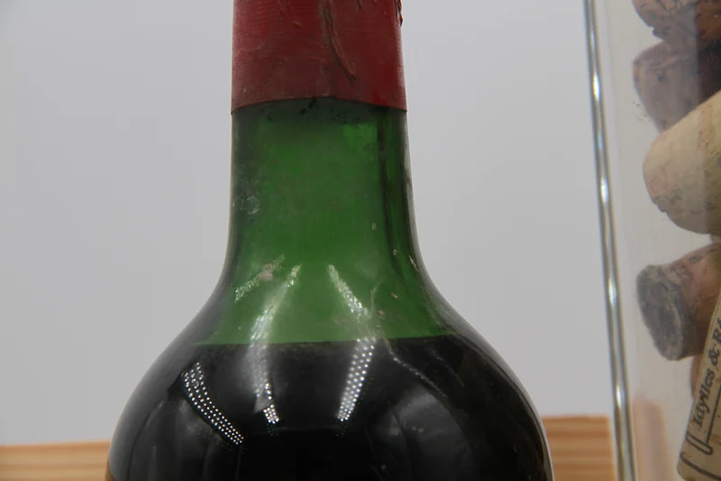 Château Pétrus Grand Cru Pomerol Millésime de Légende. 1964