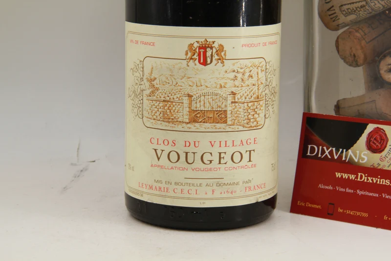 Vougeot "Clos Du Village" Leymarie. 2002