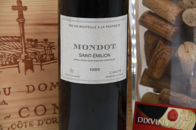 Mondot ( 2eme vin troplong Mondot ) Saint Émilion. 1985