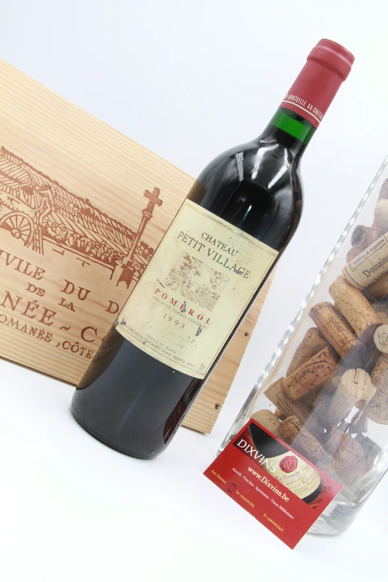 Chateaau Petit Village pomerol. 1993