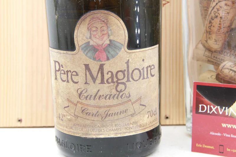 Calvados Carte Jaune Père Magloire +-60/70 ties