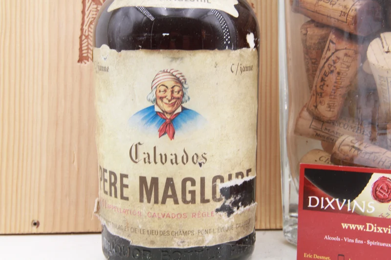 Calvados Carte Jaune Père Magloire +-70 ties