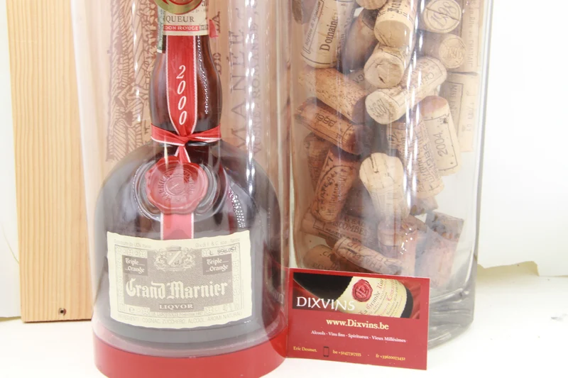 Grand Marnier Liqueur Cordon Rouge Lapostolle Edition limité. 2000