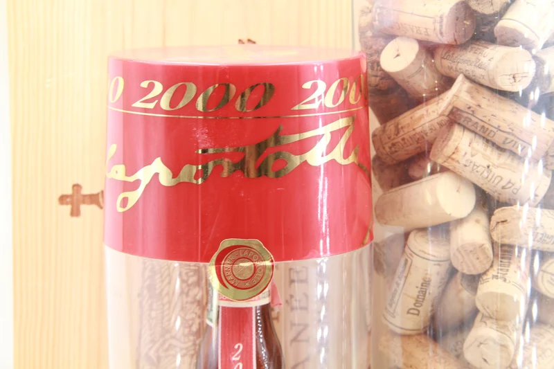 Grand Marnier Liqueur Cordon Rouge Lapostolle Edition limité. 2000