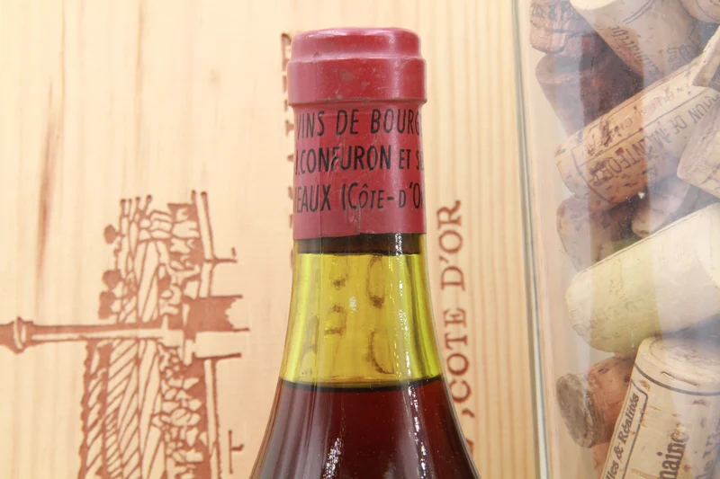 Nuits-St-Georges. Domaine Confuron. 1971