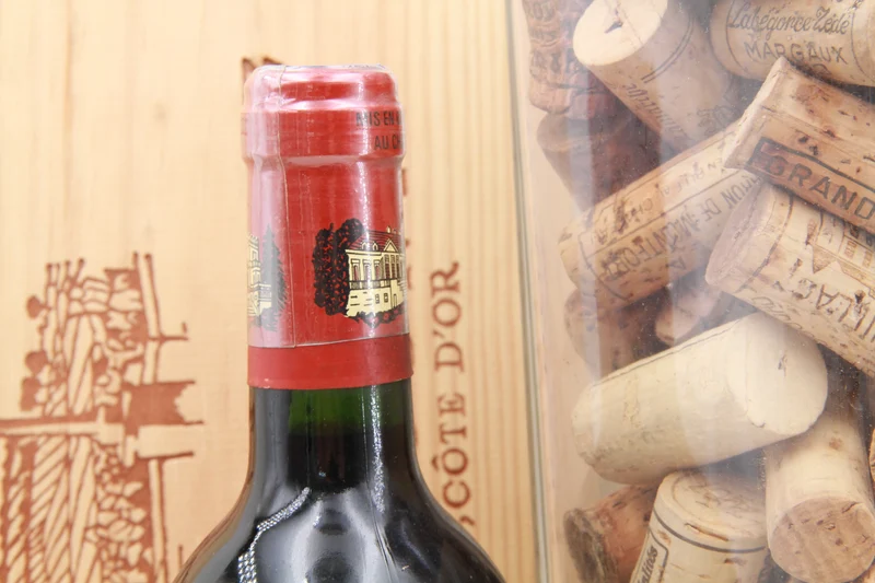 Chateau Ducru-Beaucaillou. Grand Cru Classé Saint Julien. 1990