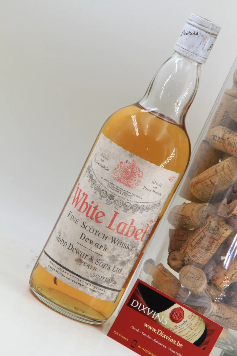 Whisky Dewars ** 1975 ** White Label 40%