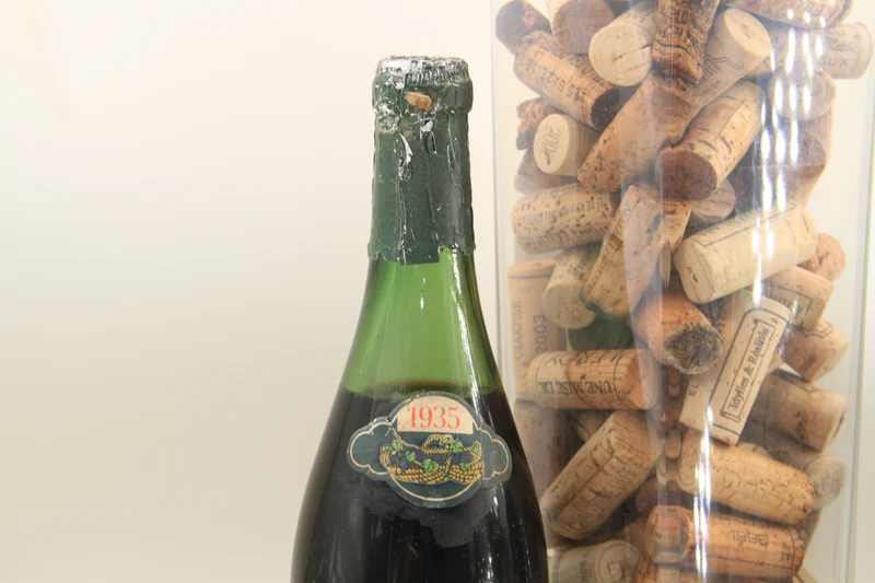 Chambertin Grand Cru ** 1935 ** Georges Guiffray