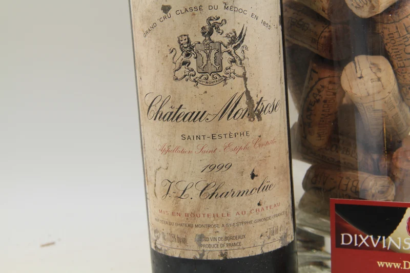 - Chateau Montrose ** 1999 ** Grand Cru Classé. Saint Éstephe