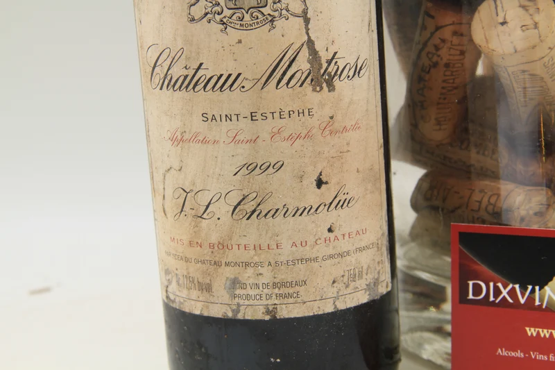 - Chateau Montrose ** 1999 ** Grand Cru Classé. Saint Éstephe