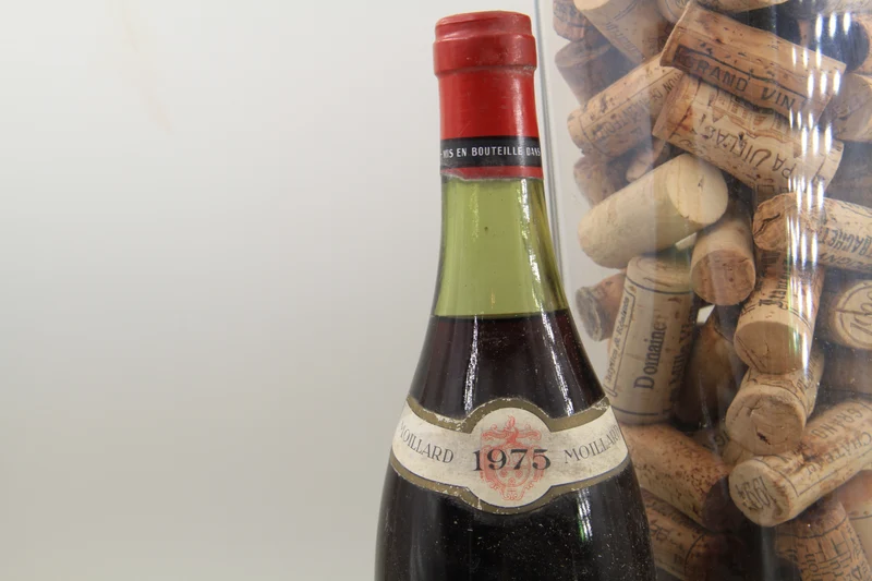 - Bourgogne Passetoutgrain ** 1975 ** Moillard