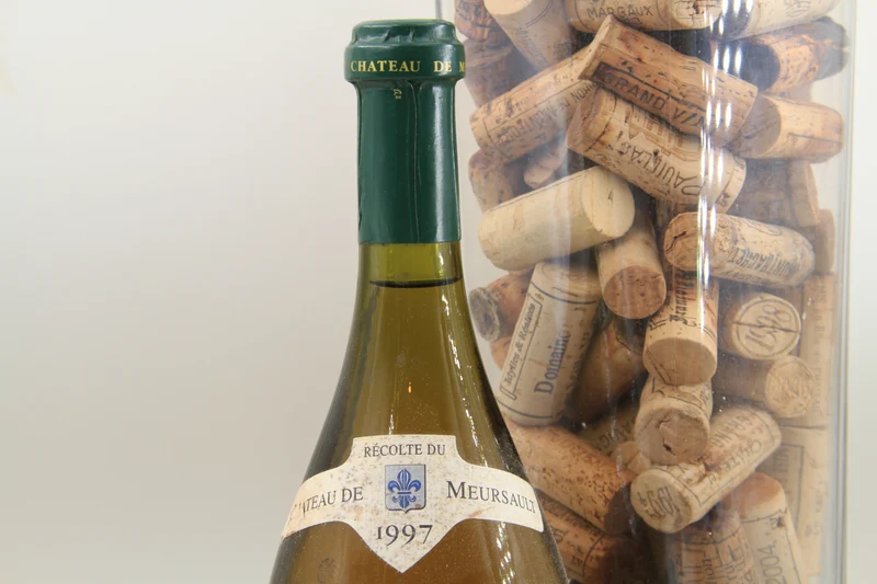 - Savigny Blanc ** 1997 ** Chateau de Meursault