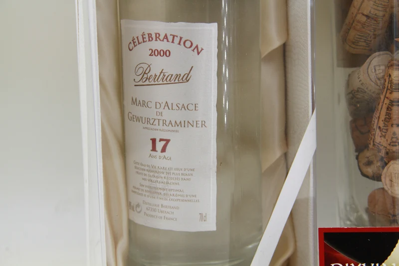 Marc D Alsace de Gewurtraminer Célébration 2000. 17ans d'age - Récolte 82