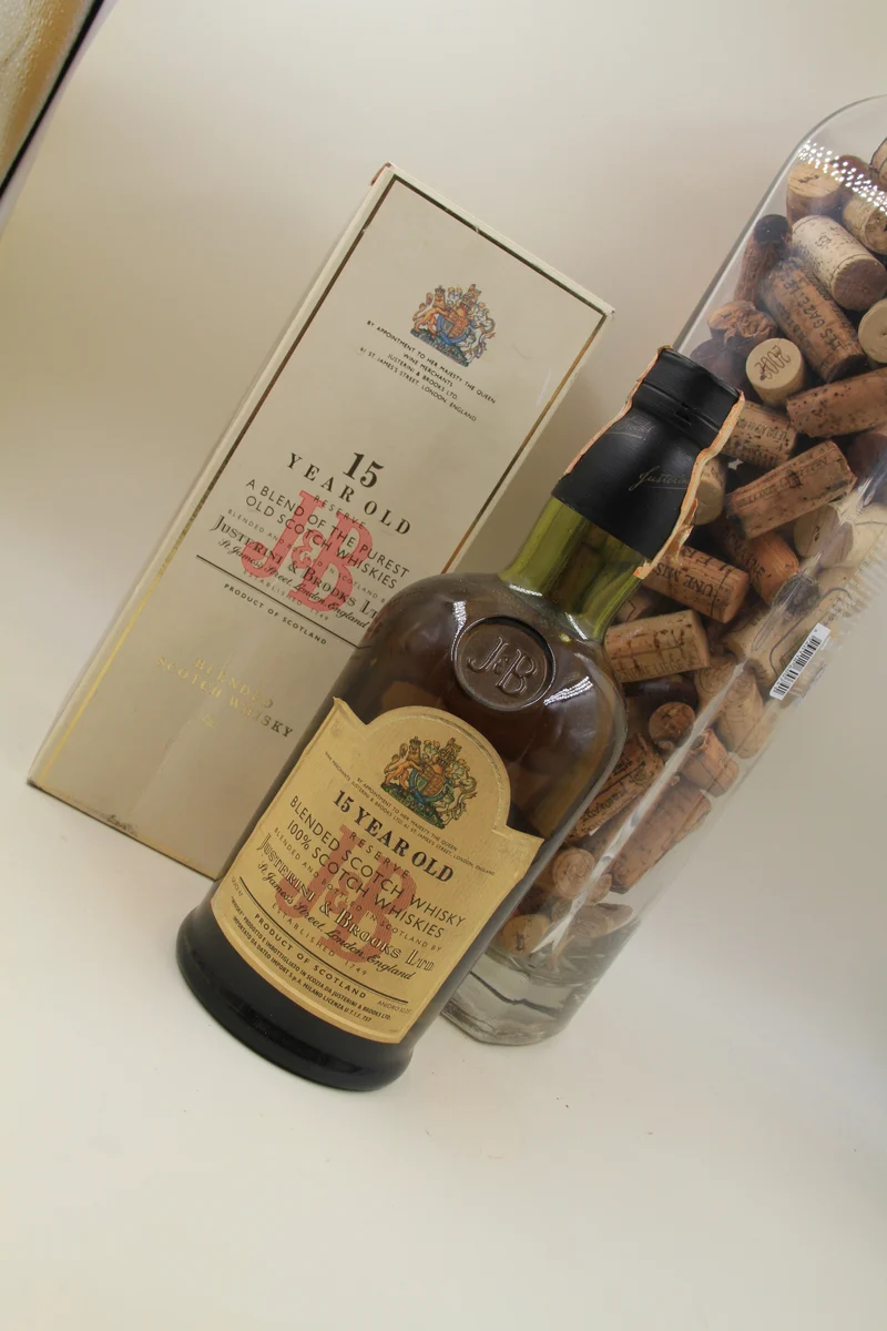 Whisky JB ** 80 Ties **. 15 Year gold