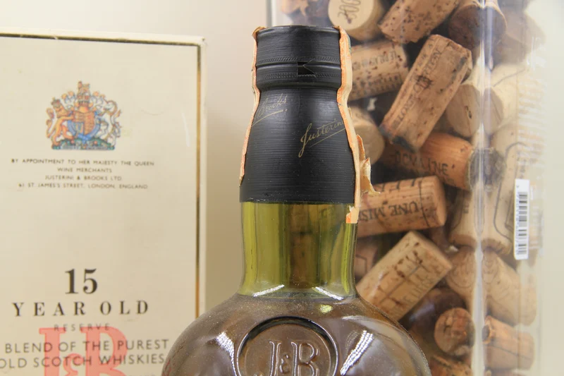 Whisky JB ** 80 Ties **. 15 Year gold