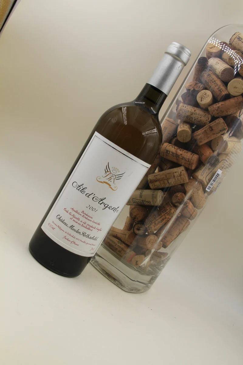 - Aile D'Argent **2001 ** Chateau Mouton Rothschild