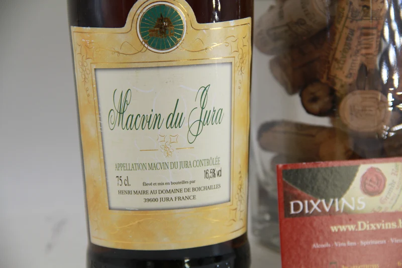 Macvin Du jura Domaine Henri Maire