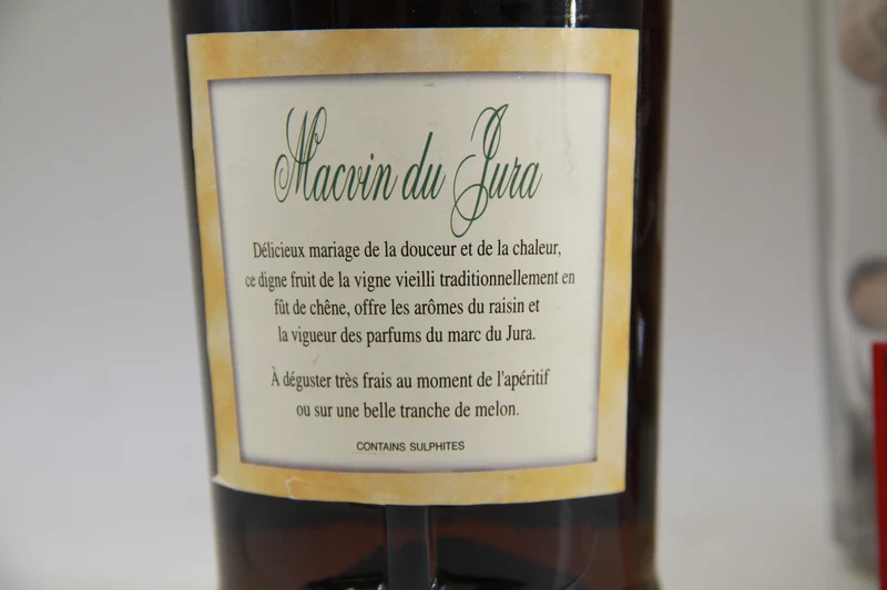 Macvin Du jura Domaine Henri Maire