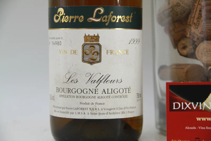 Bourgogne Aligoté " Les Valfleurs " ** 1999 ** P Laforest