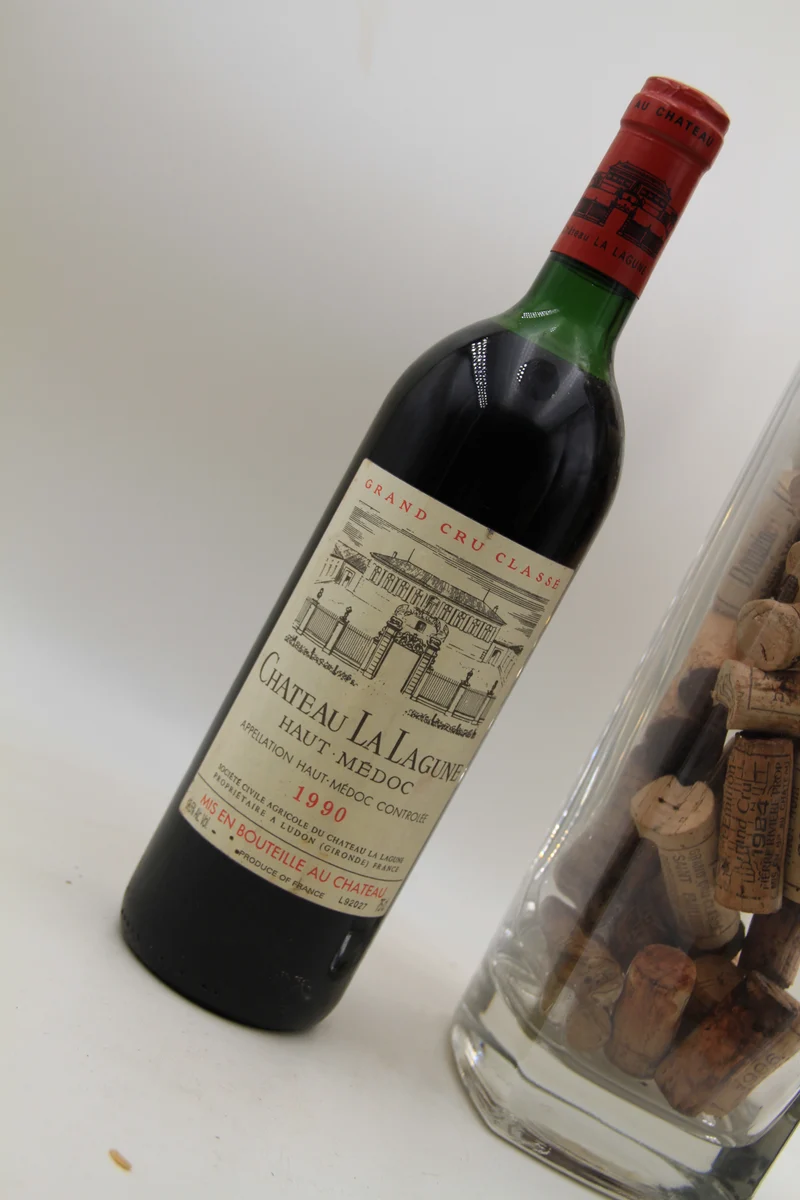- Chateau La Lagune **1990 ** Grand Cru Classé Haut Médoc
