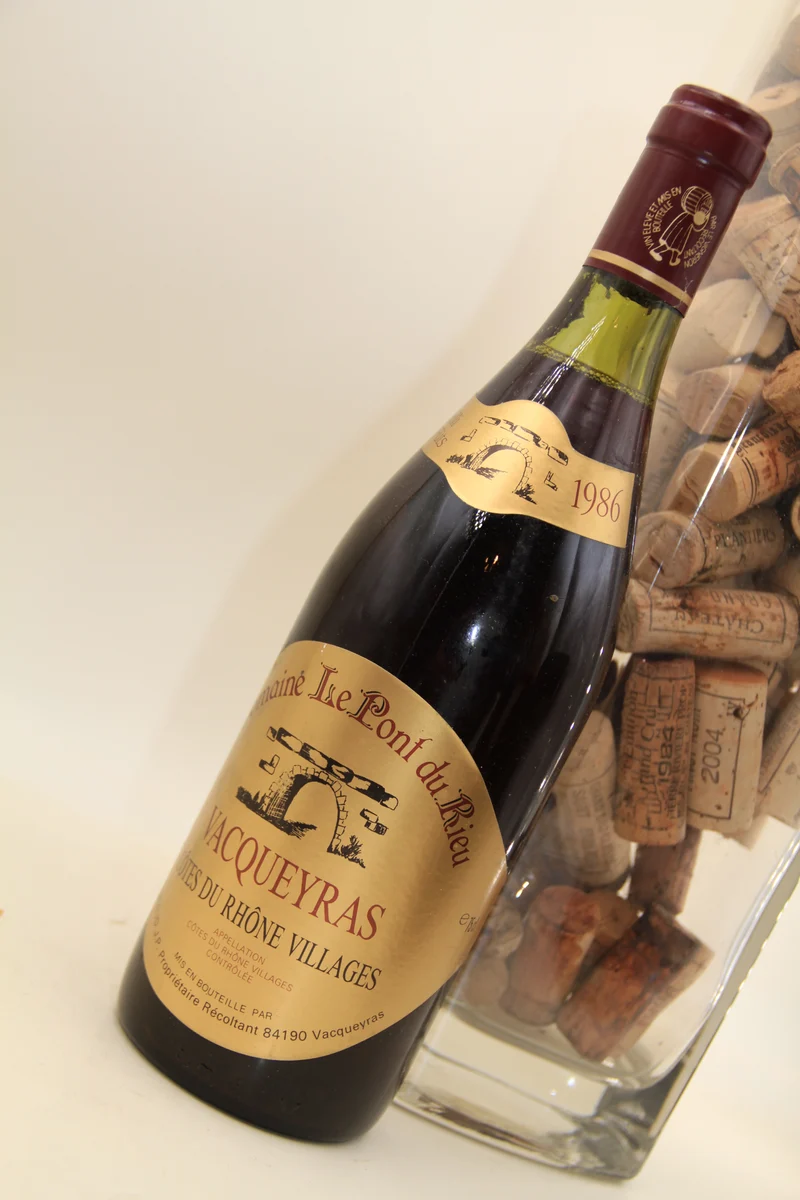 - Vacqueyras ** 1986 ** Domaine Le Pont du Rieu