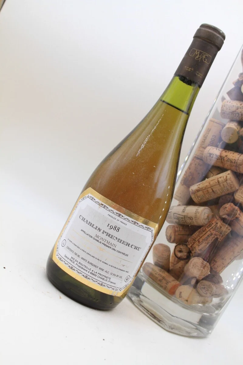 - Chablis 1er Cru " Montmain " **1988** Domaine Race