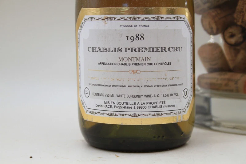 - Chablis 1er Cru " Montmain " **1988** Domaine Race