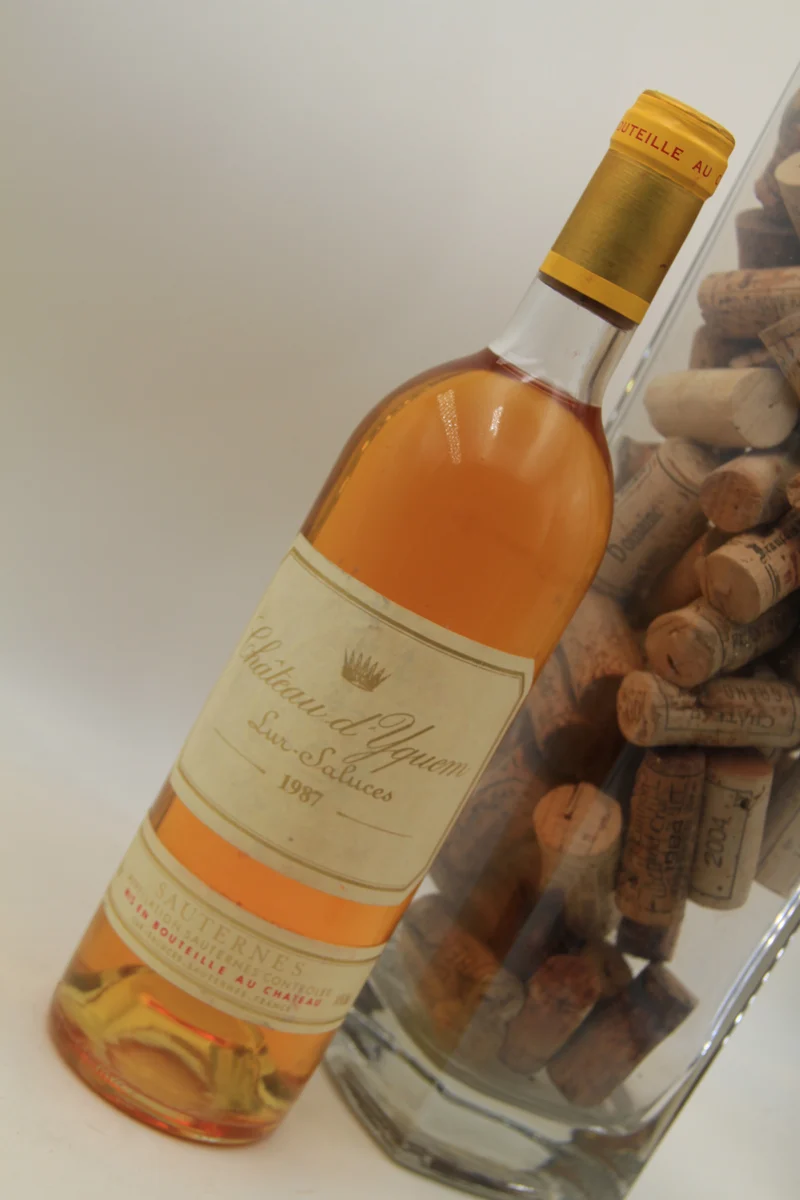 - Chateau Yquem ** 1987 ** 1 er Grand Cru Classé