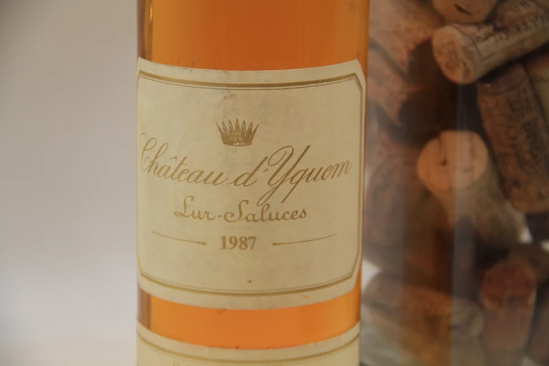 - Chateau Yquem ** 1987 ** 1 er Grand Cru Classé